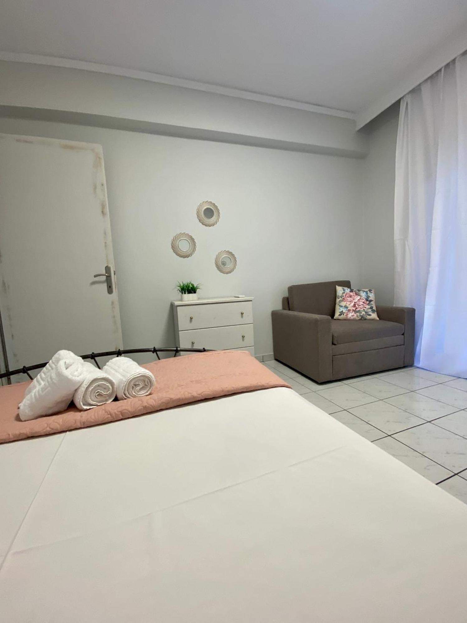 Peramore Apartment Néa Péramos Exterior foto